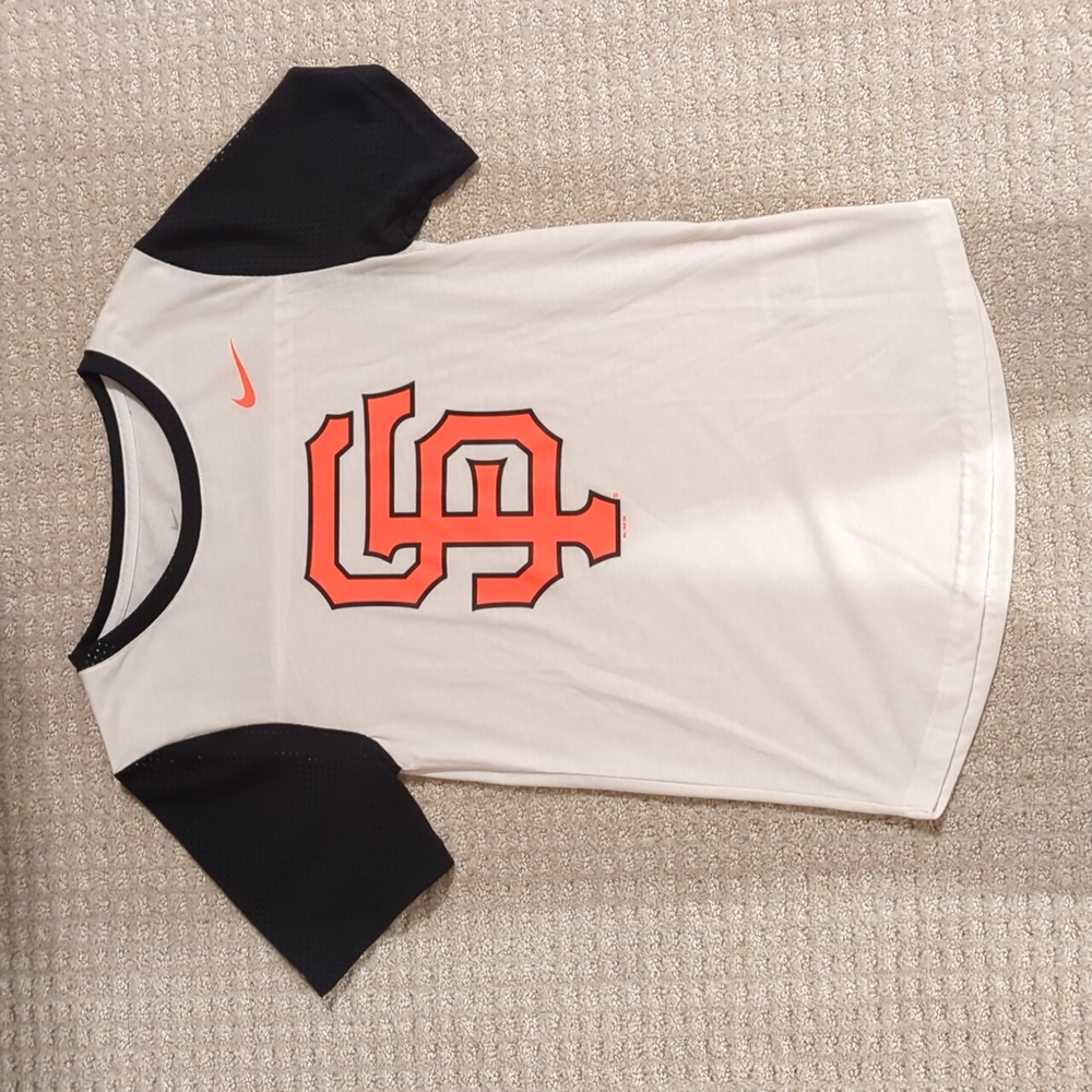 Nike Women's SF Giants Tshirt Size S